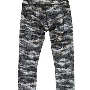 Lululemon Womens Wunder Under Crop Hi Rise Luon Hazy Days Black White size 4 EUC